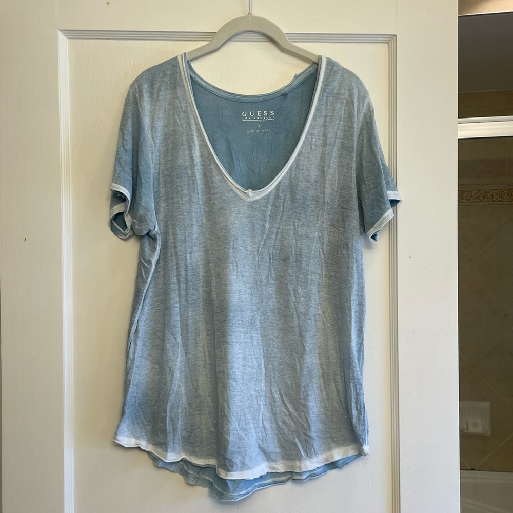 Guess blue tshirt